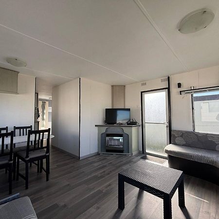 Mobile Home Au Camping New Vennepark Harendijk Buitenkant foto