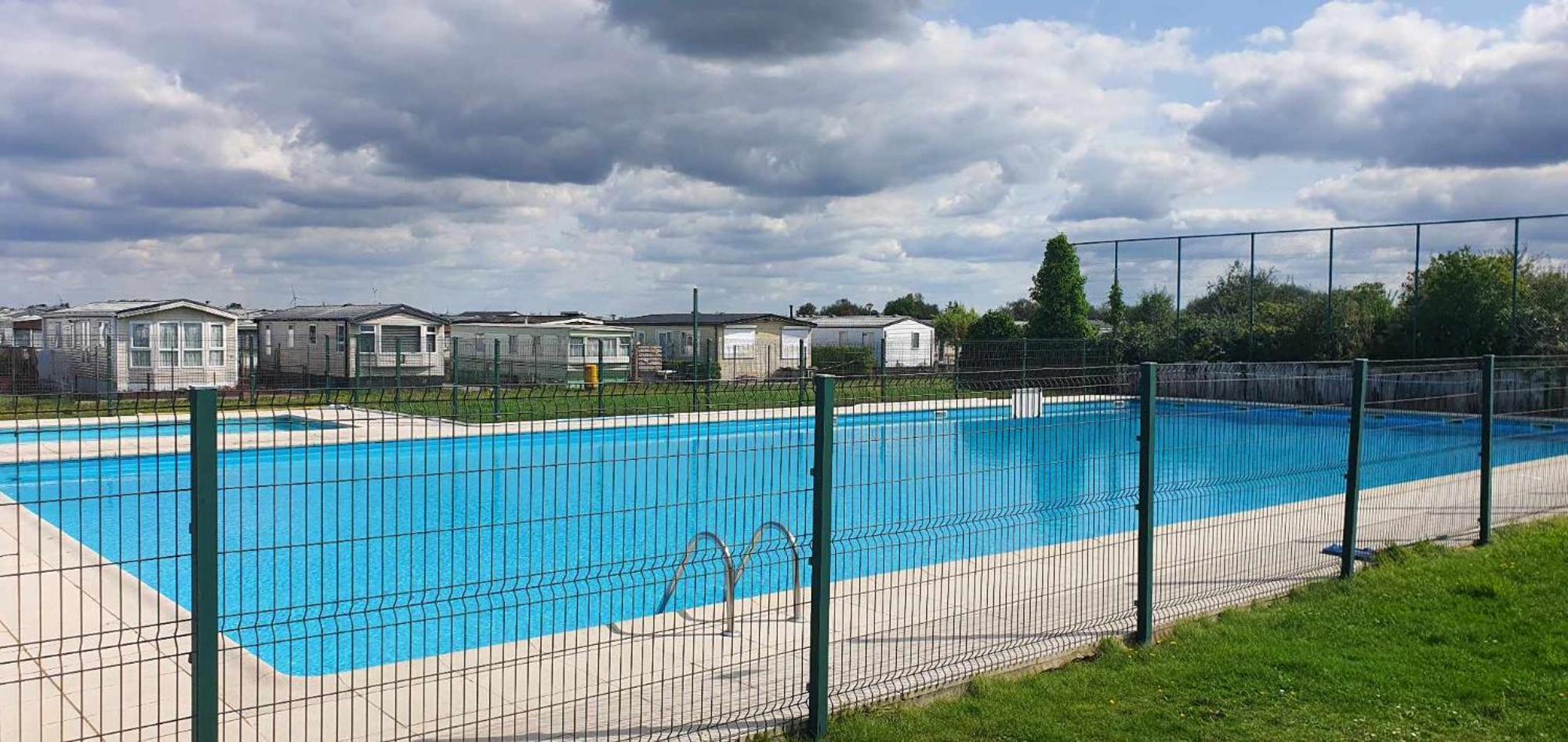 Mobile Home Au Camping New Vennepark Harendijk Buitenkant foto