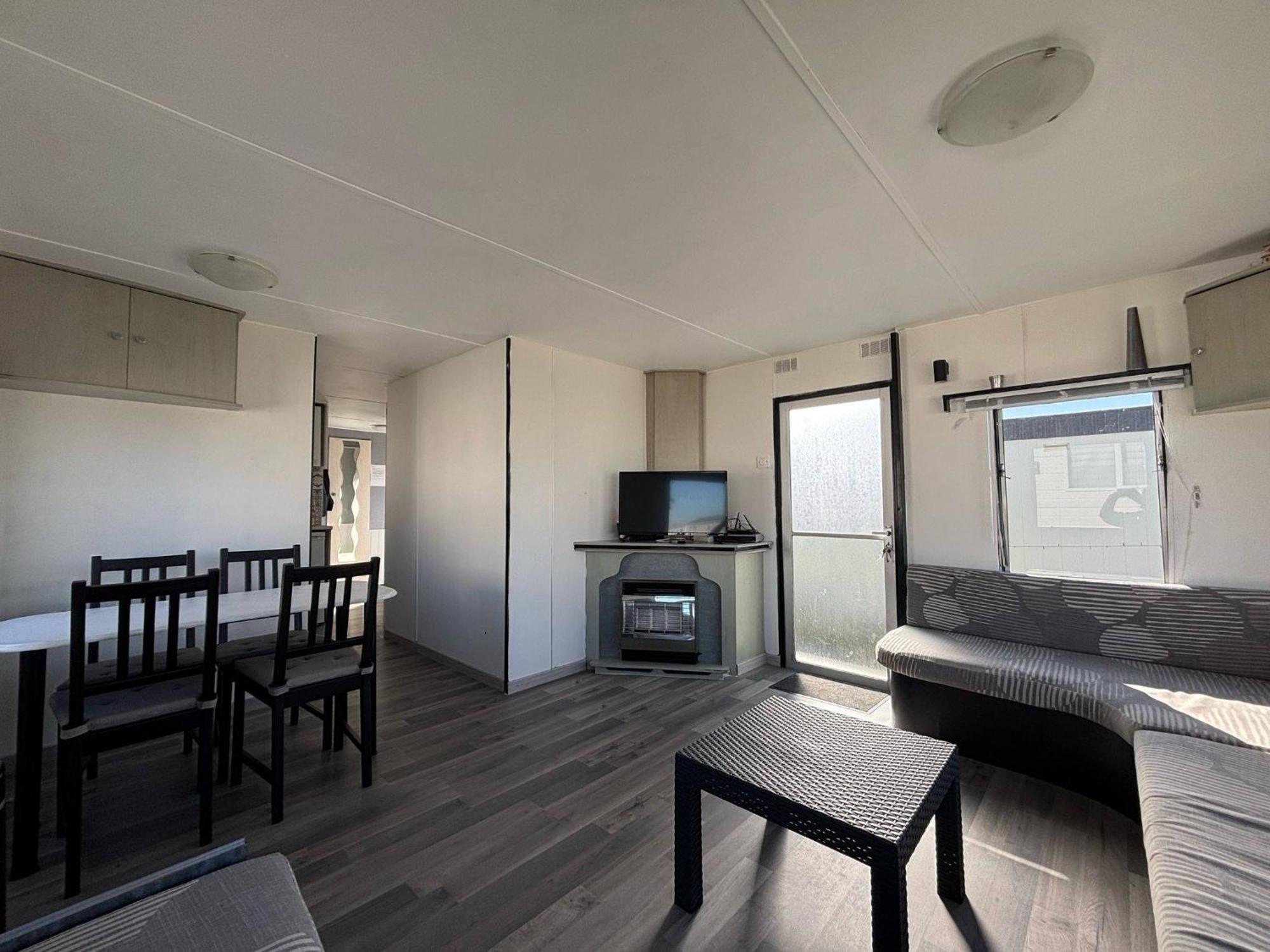 Mobile Home Au Camping New Vennepark Harendijk Buitenkant foto