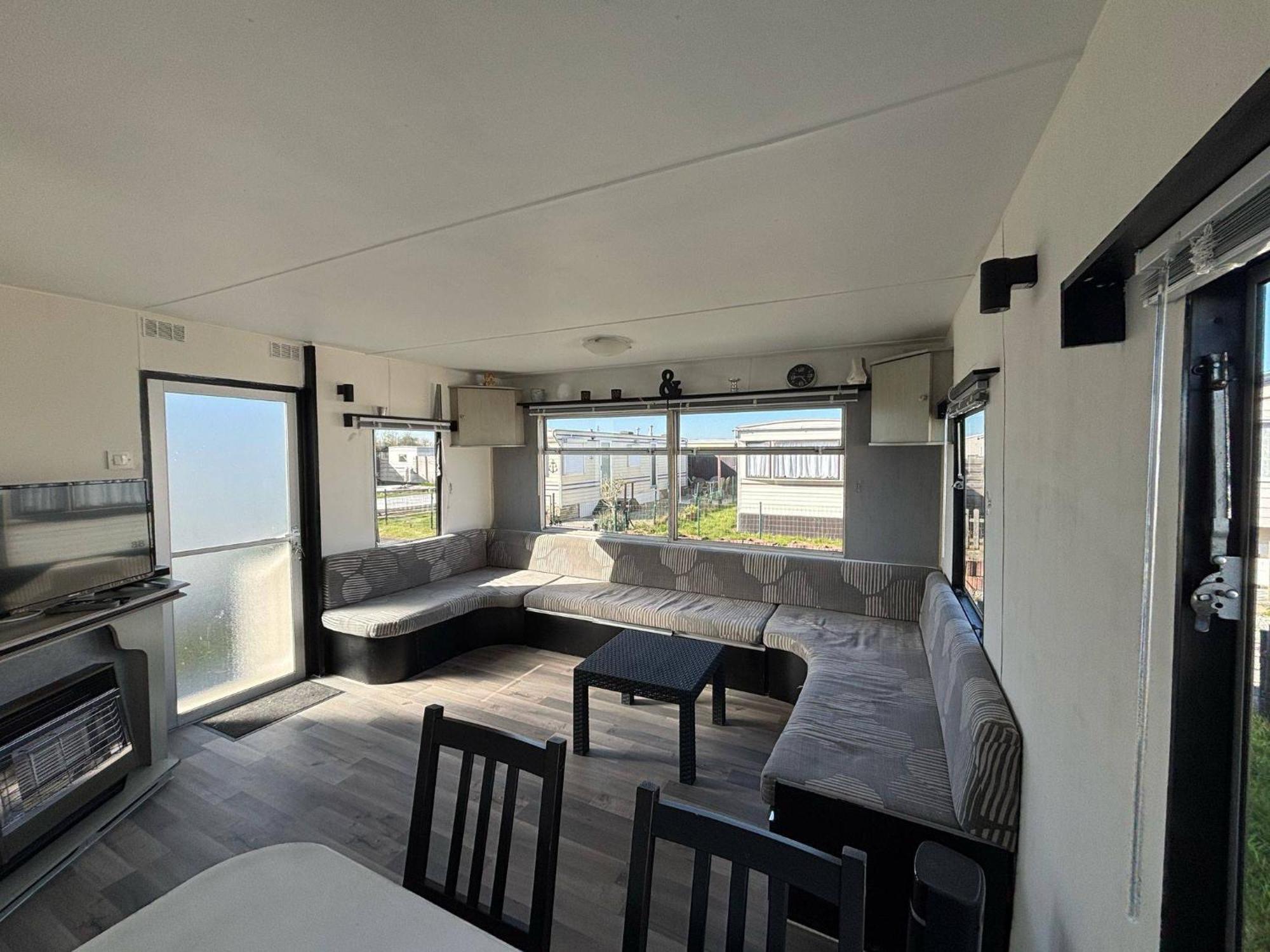 Mobile Home Au Camping New Vennepark Harendijk Buitenkant foto